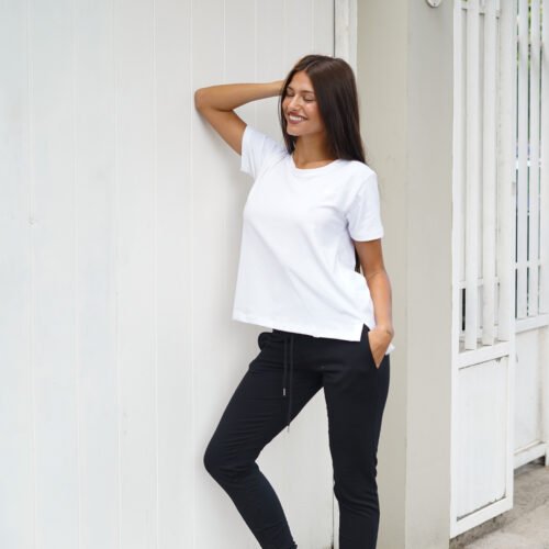 Pantalón clásico con puño y cintura alta