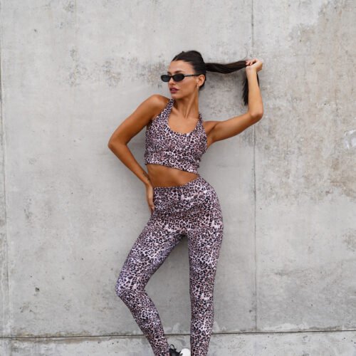 Top doble tela con espalda deportiva