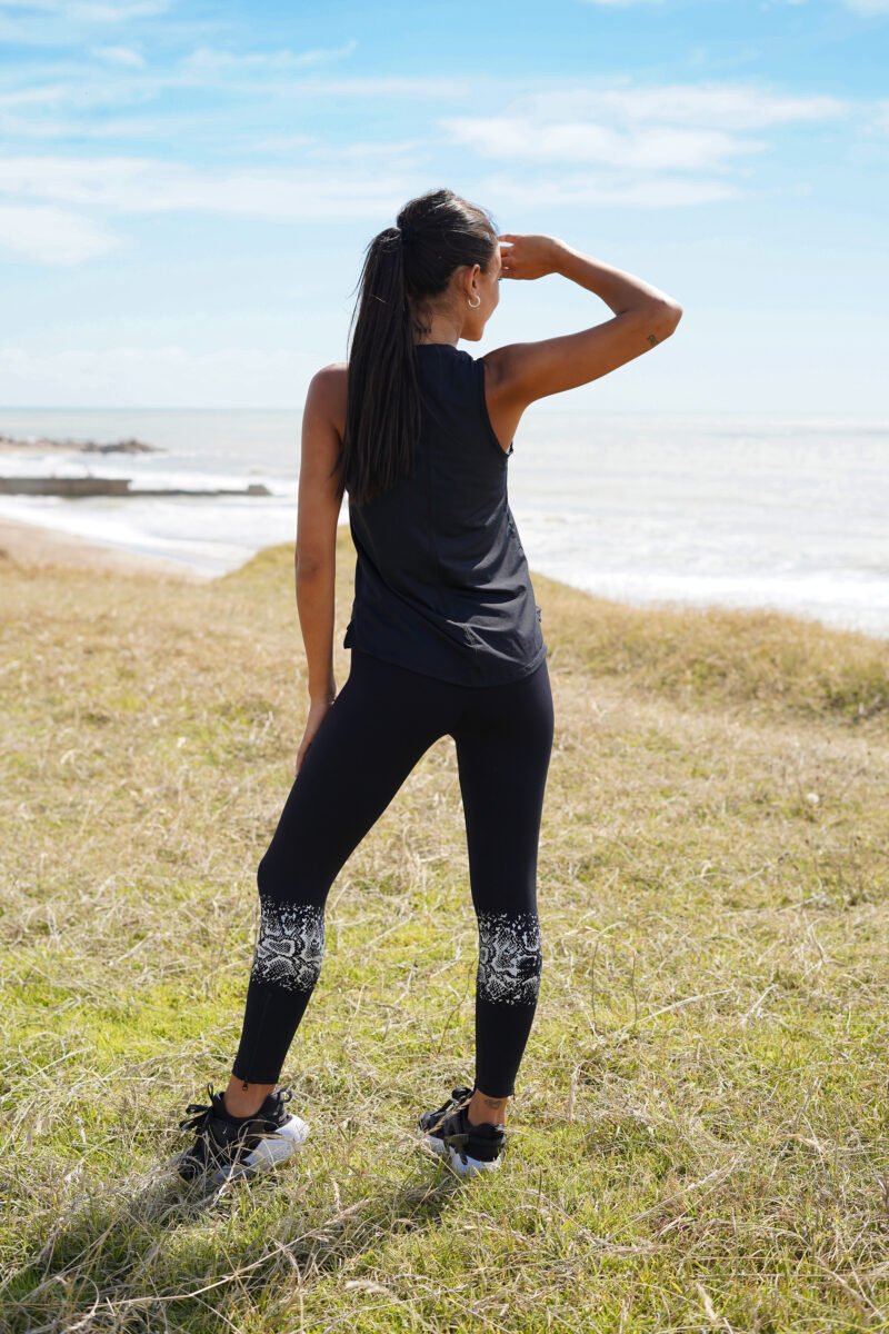 Musculosa tela deportiva - Image 3