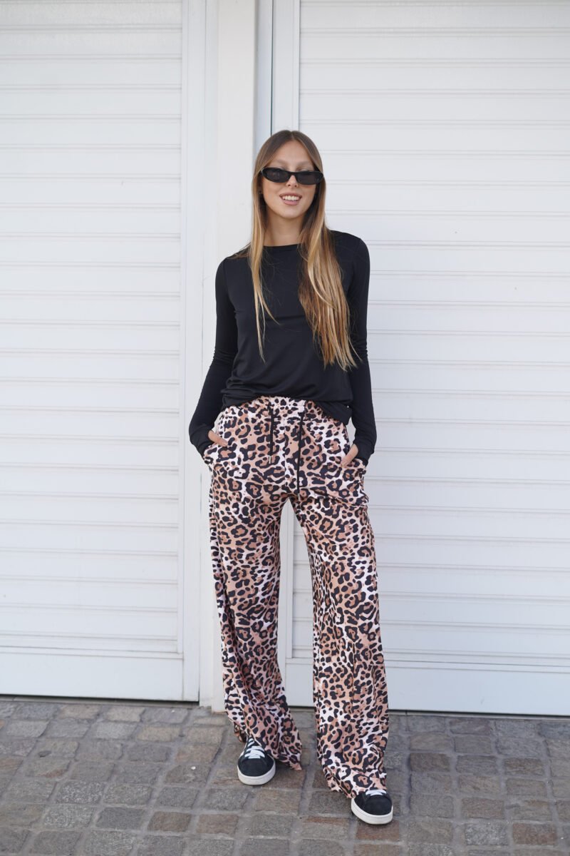 Pantalón palazzo super ancho - Image 4