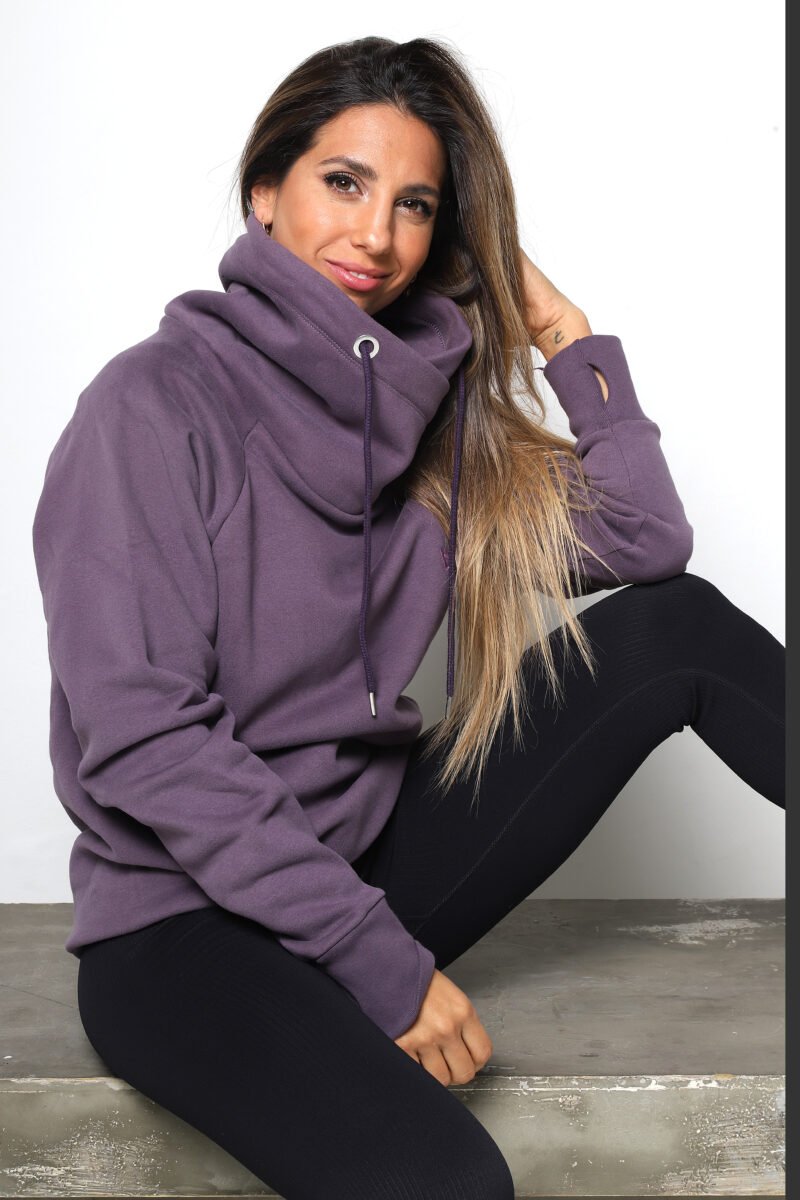 Buzo de frisa con cuello alto - Image 11